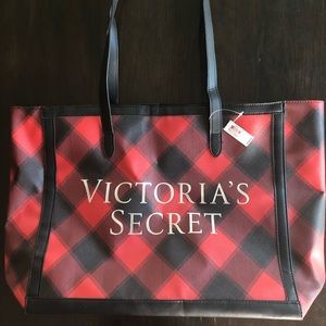 Victoria’s Secret Buffalo Plaid Tote (NWT)